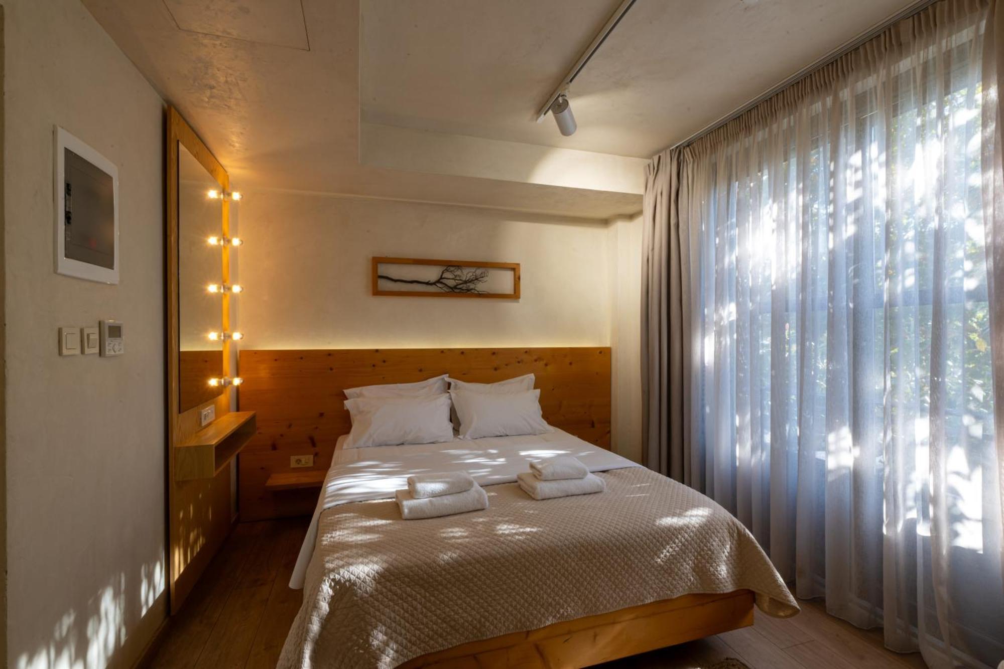 Panellinion Luxury Rooms Kalamata Exterior foto