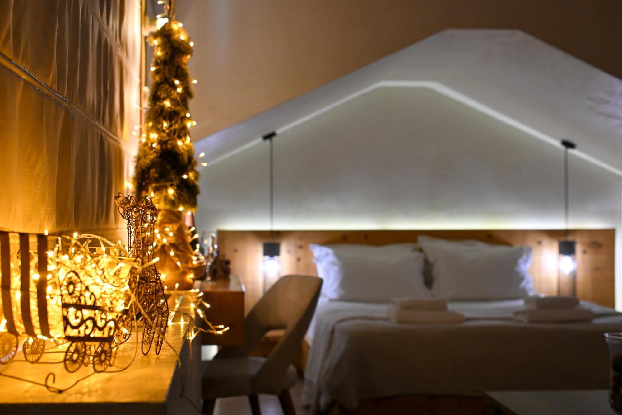 Panellinion Luxury Rooms Kalamata Exterior foto